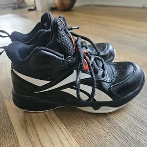 12.5 Kids' More Buckets Mid Top Basketball Shoe